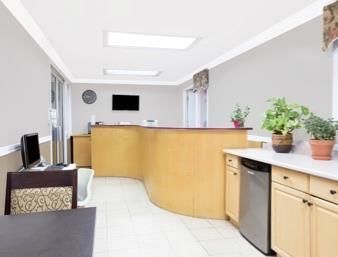 Super 8 By Wyndham Quesnel Bc Otel Dış mekan fotoğraf